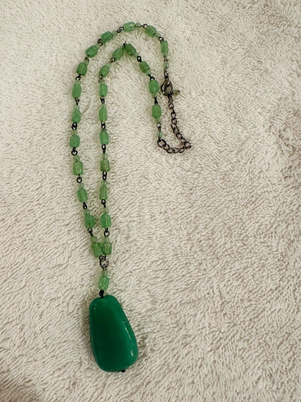 Czech vintage green glass necklace